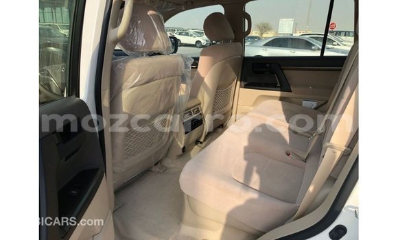 Buy Import Toyota Land Cruiser White Car in Import - Dubai in Cabo Delgado Buy Import Toyota Land Cruiser White Car in Import - Dubai in Cabo Delgado