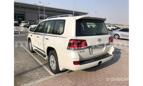 Buy Import Toyota Land Cruiser White Car in Import - Dubai in Cabo Delgado Buy Import Toyota Land Cruiser White Car in Import - Dubai in Cabo Delgado