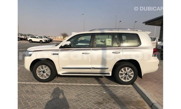 Buy Import Toyota Land Cruiser White Car in Import - Dubai in Cabo Delgado Buy Import Toyota Land Cruiser White Car in Import - Dubai in Cabo Delgado