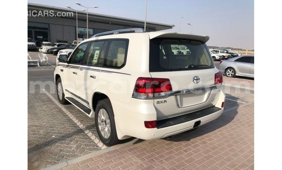 Buy Import Toyota Land Cruiser White Car in Import - Dubai in Cabo Delgado Buy Import Toyota Land Cruiser White Car in Import - Dubai in Cabo Delgado