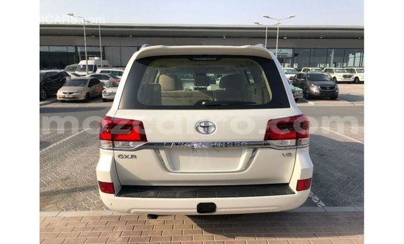 Buy Import Toyota Land Cruiser White Car in Import - Dubai in Cabo Delgado Buy Import Toyota Land Cruiser White Car in Import - Dubai in Cabo Delgado