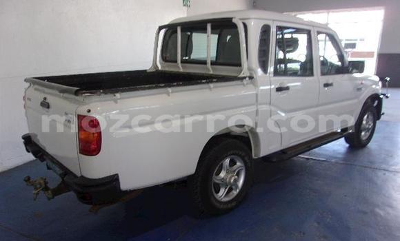 Nunua Ilio tumika Mahindra Scorpio Nyeupe Gari ndani ya Nampula nchini Nampula Nunua Ilio tumika Mahindra Scorpio Nyeupe Gari ndani ya Nampula nchini Nampula