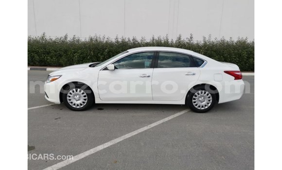 Comprar Importar Nissan Altima Branco Carro em Import - Dubai em Cabo Delgado Comprar Importar Nissan Altima Branco Carro em Import - Dubai em Cabo Delgado