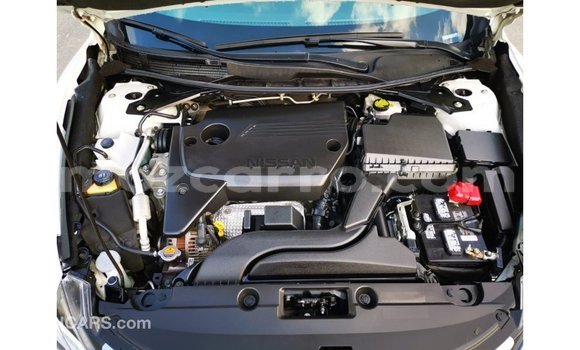 Comprar Importar Nissan Altima Branco Carro em Import - Dubai em Cabo Delgado Comprar Importar Nissan Altima Branco Carro em Import - Dubai em Cabo Delgado