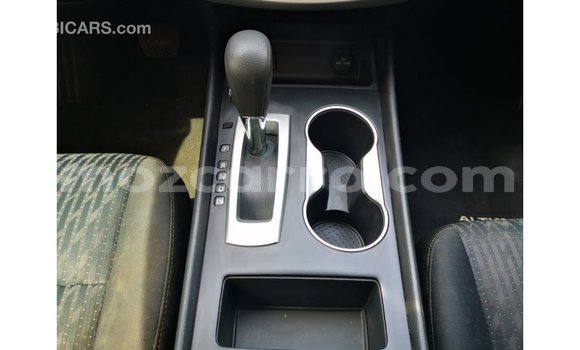 Comprar Importar Nissan Altima Preto Carro em Import - Dubai em Cabo Delgado Comprar Importar Nissan Altima Preto Carro em Import - Dubai em Cabo Delgado