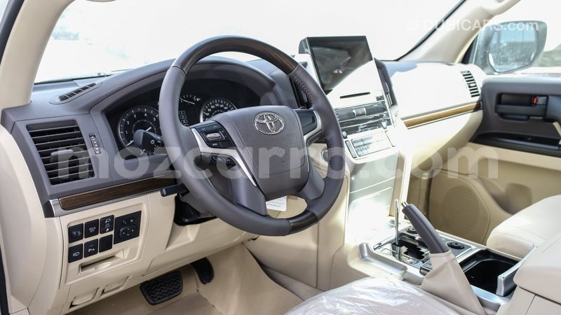 Big with watermark toyota land cruiser cabo delgado import dubai 7478