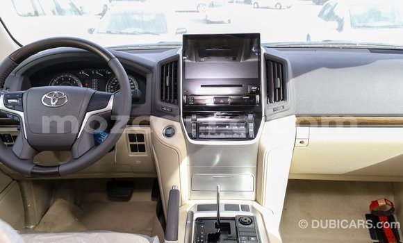 Tenga Imported Toyota Land Cruiser Chena Mota in Import - Dubai in Cabo Delgado Tenga Imported Toyota Land Cruiser Chena Mota in Import - Dubai in Cabo Delgado