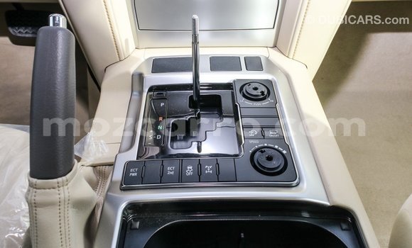 Tenga Imported Toyota Land Cruiser Chena Mota in Import - Dubai in Cabo Delgado Tenga Imported Toyota Land Cruiser Chena Mota in Import - Dubai in Cabo Delgado