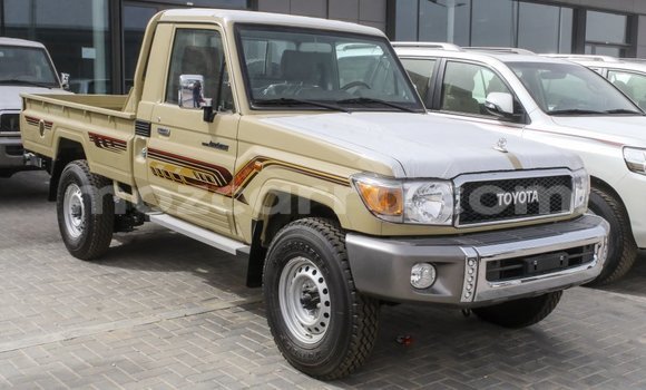 Buy Import Toyota Land Cruiser Beige Car in Import - Dubai in Cabo Delgado Buy Import Toyota Land Cruiser Beige Car in Import - Dubai in Cabo Delgado