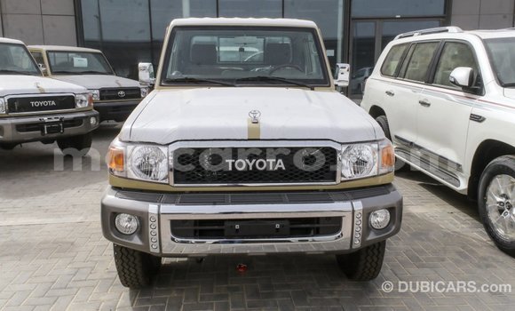 Buy Import Toyota Land Cruiser Beige Car in Import - Dubai in Cabo Delgado Buy Import Toyota Land Cruiser Beige Car in Import - Dubai in Cabo Delgado