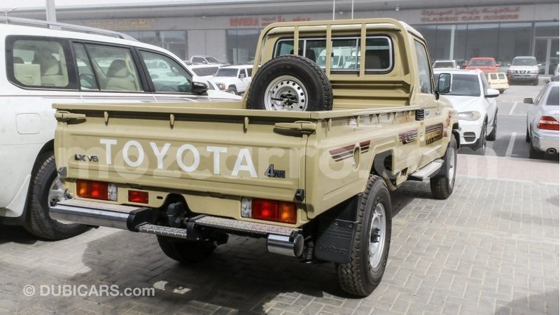 Big with watermark toyota land cruiser cabo delgado import dubai 7479