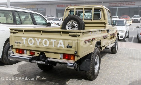 Buy Import Toyota Land Cruiser Beige Car in Import - Dubai in Cabo Delgado Buy Import Toyota Land Cruiser Beige Car in Import - Dubai in Cabo Delgado