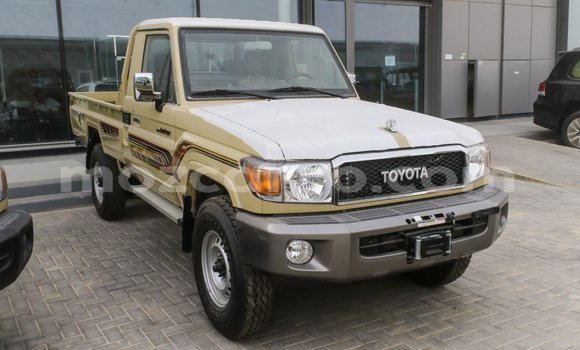 Buy Import Toyota Land Cruiser Beige Car in Import - Dubai in Cabo Delgado Buy Import Toyota Land Cruiser Beige Car in Import - Dubai in Cabo Delgado