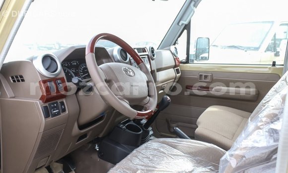 Buy Import Toyota Land Cruiser Beige Car in Import - Dubai in Cabo Delgado Buy Import Toyota Land Cruiser Beige Car in Import - Dubai in Cabo Delgado