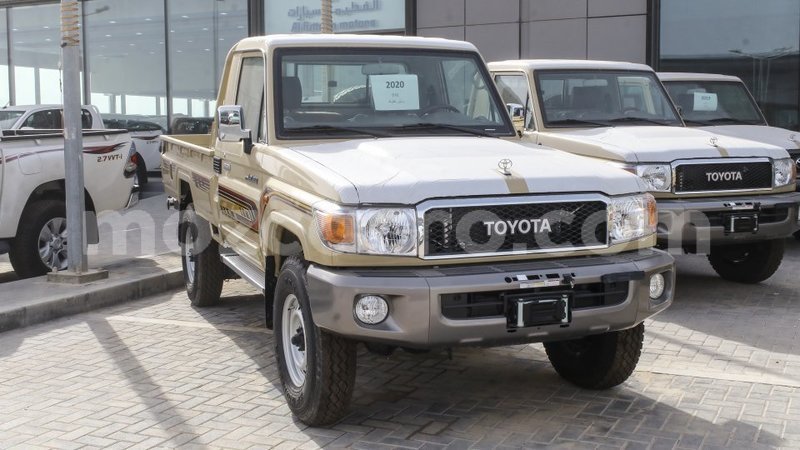 Big with watermark toyota land cruiser cabo delgado import dubai 7481