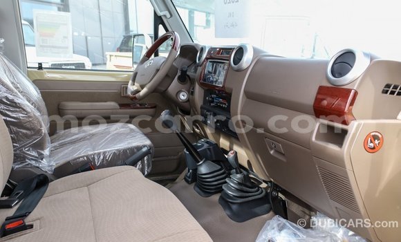 Buy Import Toyota Land Cruiser Beige Car in Import - Dubai in Cabo Delgado Buy Import Toyota Land Cruiser Beige Car in Import - Dubai in Cabo Delgado