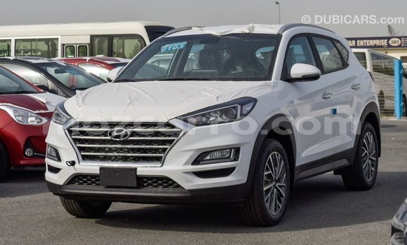 Comprar Importar Hyundai Tucson Branco Carro em Import - Dubai em Cabo Delgado Comprar Importar Hyundai Tucson Branco Carro em Import - Dubai em Cabo Delgado