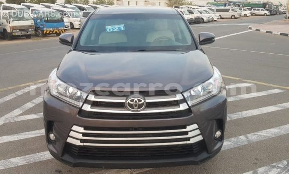 Nunua Imported Toyota Highlander Nyingine Gari ndani ya Import - Dubai nchini Cabo Delgado Nunua Imported Toyota Highlander Nyingine Gari ndani ya Import - Dubai nchini Cabo Delgado