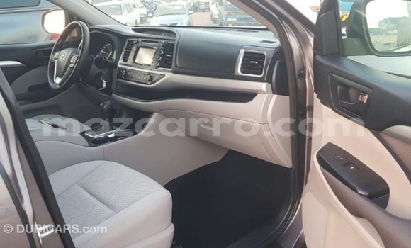 Nunua Imported Toyota Highlander Nyingine Gari ndani ya Import - Dubai nchini Cabo Delgado Nunua Imported Toyota Highlander Nyingine Gari ndani ya Import - Dubai nchini Cabo Delgado