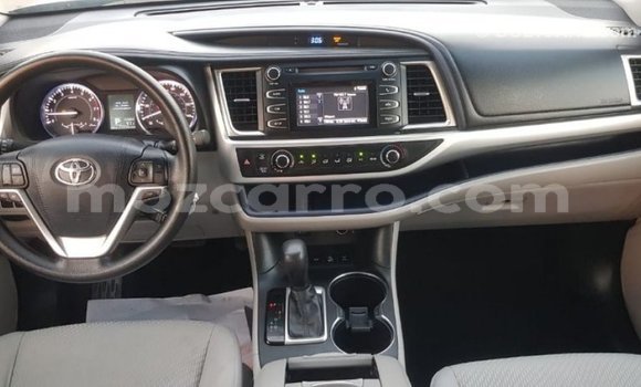 Nunua Imported Toyota Highlander Nyingine Gari ndani ya Import - Dubai nchini Cabo Delgado Nunua Imported Toyota Highlander Nyingine Gari ndani ya Import - Dubai nchini Cabo Delgado