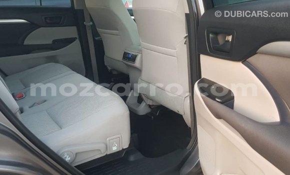 Nunua Imported Toyota Highlander Nyingine Gari ndani ya Import - Dubai nchini Cabo Delgado Nunua Imported Toyota Highlander Nyingine Gari ndani ya Import - Dubai nchini Cabo Delgado