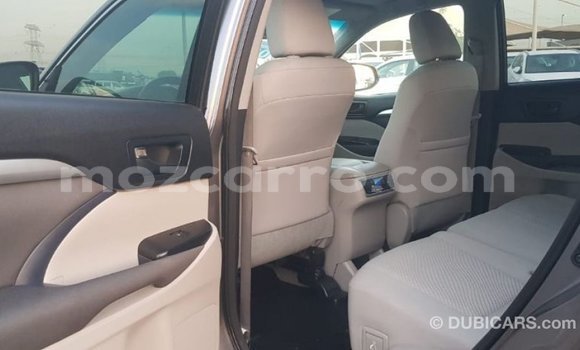 Nunua Imported Toyota Highlander Nyingine Gari ndani ya Import - Dubai nchini Cabo Delgado Nunua Imported Toyota Highlander Nyingine Gari ndani ya Import - Dubai nchini Cabo Delgado