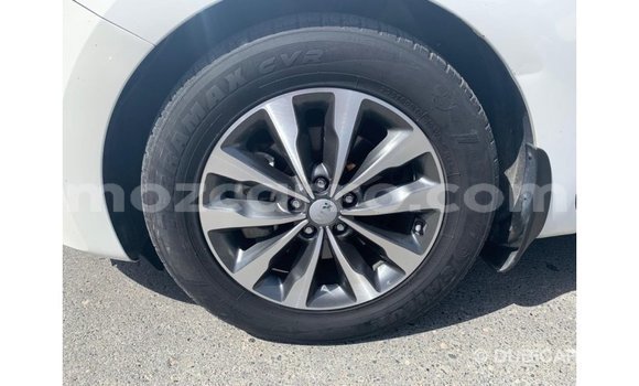 Comprar Importar Kia Carnival Branco Carro em Import - Dubai em Cabo Delgado Comprar Importar Kia Carnival Branco Carro em Import - Dubai em Cabo Delgado