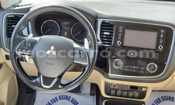 Comprar Importar Mitsubishi Outlander Branco Carro em Import - Dubai em Cabo Delgado Comprar Importar Mitsubishi Outlander Branco Carro em Import - Dubai em Cabo Delgado