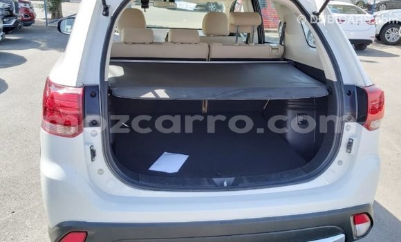 Comprar Importar Mitsubishi Outlander Branco Carro em Import - Dubai em Cabo Delgado Comprar Importar Mitsubishi Outlander Branco Carro em Import - Dubai em Cabo Delgado