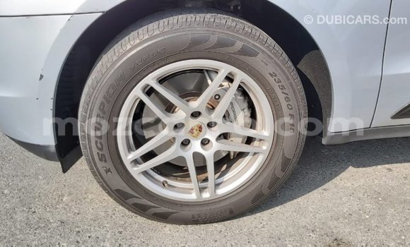 Comprar Importar Porsche Macan De outros Carro em Import - Dubai em Cabo Delgado Comprar Importar Porsche Macan De outros Carro em Import - Dubai em Cabo Delgado