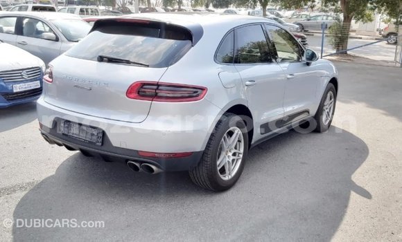 Comprar Importar Porsche Macan De outros Carro em Import - Dubai em Cabo Delgado Comprar Importar Porsche Macan De outros Carro em Import - Dubai em Cabo Delgado