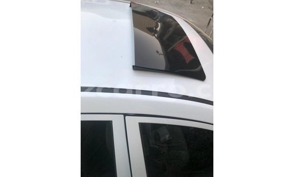 Comprar Importar Geely Emgrand 7 Branco Carro em Import - Dubai em Cabo Delgado Comprar Importar Geely Emgrand 7 Branco Carro em Import - Dubai em Cabo Delgado