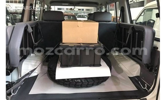 Comprar Importar Toyota Land Cruiser Branco Carro em Import - Dubai em Cabo Delgado Comprar Importar Toyota Land Cruiser Branco Carro em Import - Dubai em Cabo Delgado