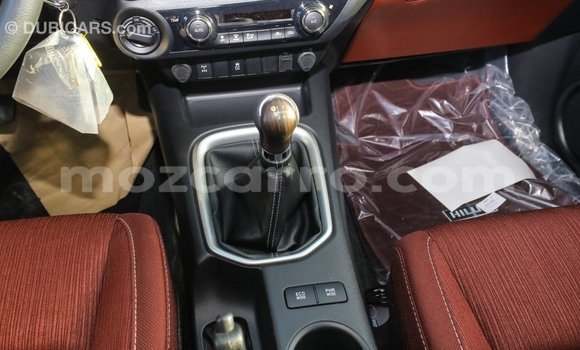 Tenga Imported Toyota Hilux Chena Mota in Import - Dubai in Cabo Delgado Tenga Imported Toyota Hilux Chena Mota in Import - Dubai in Cabo Delgado