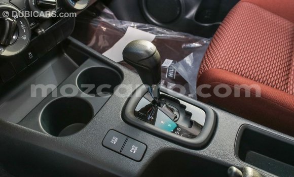 Tenga Imported Toyota Hilux Chena Mota in Import - Dubai in Cabo Delgado Tenga Imported Toyota Hilux Chena Mota in Import - Dubai in Cabo Delgado