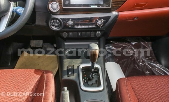 Tenga Imported Toyota Hilux Chena Mota in Import - Dubai in Cabo Delgado Tenga Imported Toyota Hilux Chena Mota in Import - Dubai in Cabo Delgado