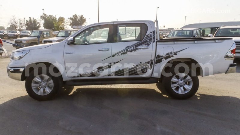 Big with watermark toyota hilux cabo delgado import dubai 7533