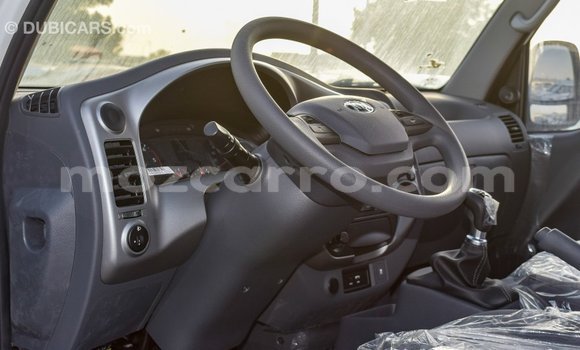 Comprar Importar Kia Carens Branco Carro em Import - Dubai em Cabo Delgado Comprar Importar Kia Carens Branco Carro em Import - Dubai em Cabo Delgado