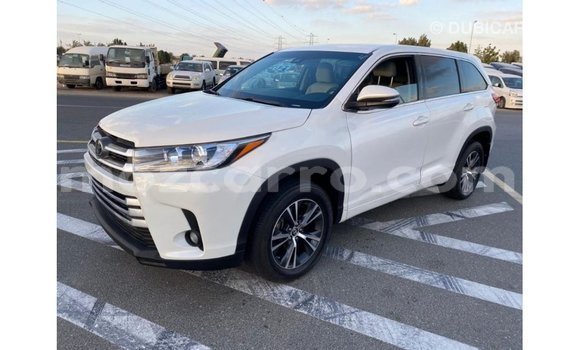 Comprar Importar Toyota Highlander Branco Carro em Import - Dubai em Cabo Delgado Comprar Importar Toyota Highlander Branco Carro em Import - Dubai em Cabo Delgado