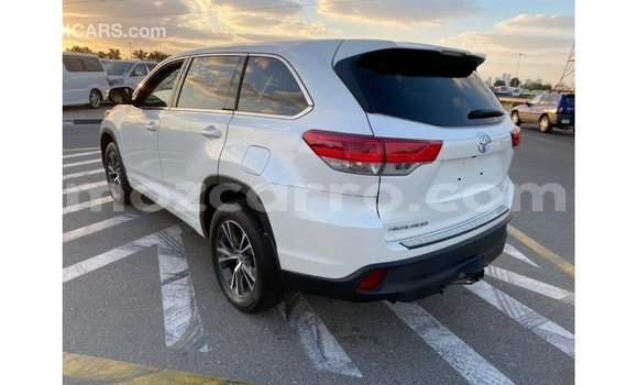 Comprar Importar Toyota Highlander Branco Carro em Import - Dubai em Cabo Delgado Comprar Importar Toyota Highlander Branco Carro em Import - Dubai em Cabo Delgado