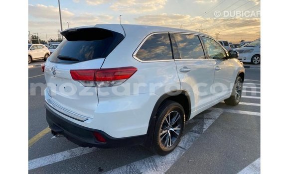Comprar Importar Toyota Highlander Branco Carro em Import - Dubai em Cabo Delgado Comprar Importar Toyota Highlander Branco Carro em Import - Dubai em Cabo Delgado