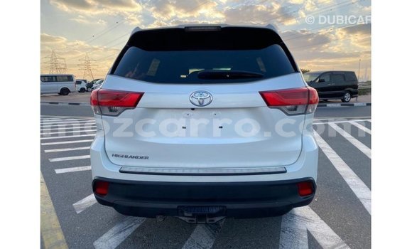 Comprar Importar Toyota Highlander Branco Carro em Import - Dubai em Cabo Delgado Comprar Importar Toyota Highlander Branco Carro em Import - Dubai em Cabo Delgado