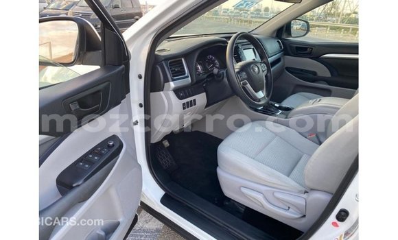 Comprar Importar Toyota Highlander Branco Carro em Import - Dubai em Cabo Delgado Comprar Importar Toyota Highlander Branco Carro em Import - Dubai em Cabo Delgado