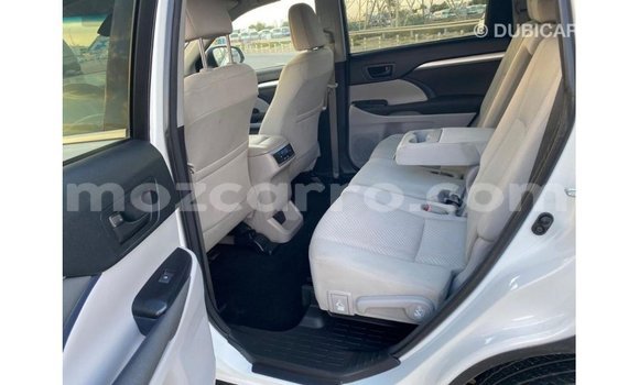 Comprar Importar Toyota Highlander Branco Carro em Import - Dubai em Cabo Delgado Comprar Importar Toyota Highlander Branco Carro em Import - Dubai em Cabo Delgado