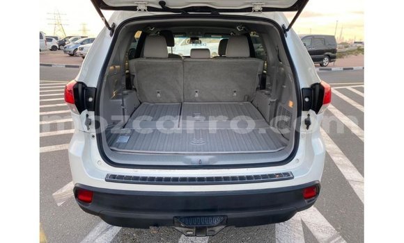 Comprar Importar Toyota Highlander Branco Carro em Import - Dubai em Cabo Delgado Comprar Importar Toyota Highlander Branco Carro em Import - Dubai em Cabo Delgado