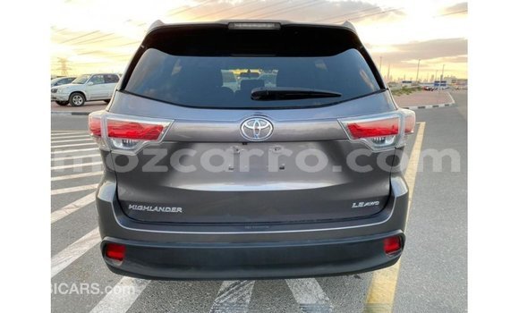 Tenga Imported Toyota Highlander Zvimwe Mota in Import - Dubai in Cabo Delgado Tenga Imported Toyota Highlander Zvimwe Mota in Import - Dubai in Cabo Delgado