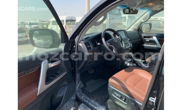 Comprar Importar Toyota Land Cruiser Preto Carro em Import - Dubai em Cabo Delgado Comprar Importar Toyota Land Cruiser Preto Carro em Import - Dubai em Cabo Delgado