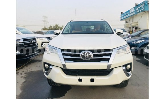 Comprar Importar Toyota Fortuner Branco Carro em Import - Dubai em Cabo Delgado Comprar Importar Toyota Fortuner Branco Carro em Import - Dubai em Cabo Delgado