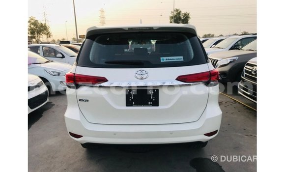Comprar Importar Toyota Fortuner Branco Carro em Import - Dubai em Cabo Delgado Comprar Importar Toyota Fortuner Branco Carro em Import - Dubai em Cabo Delgado