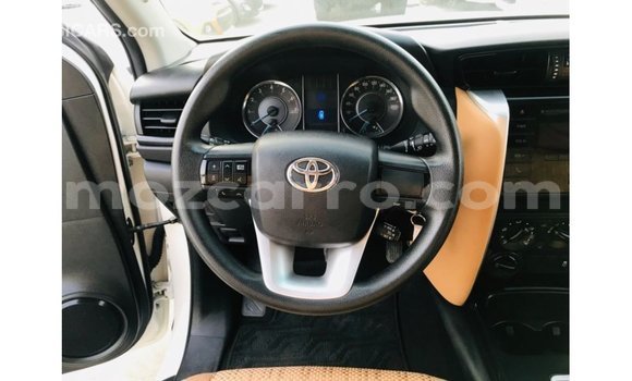 Comprar Importar Toyota Fortuner Branco Carro em Import - Dubai em Cabo Delgado Comprar Importar Toyota Fortuner Branco Carro em Import - Dubai em Cabo Delgado
